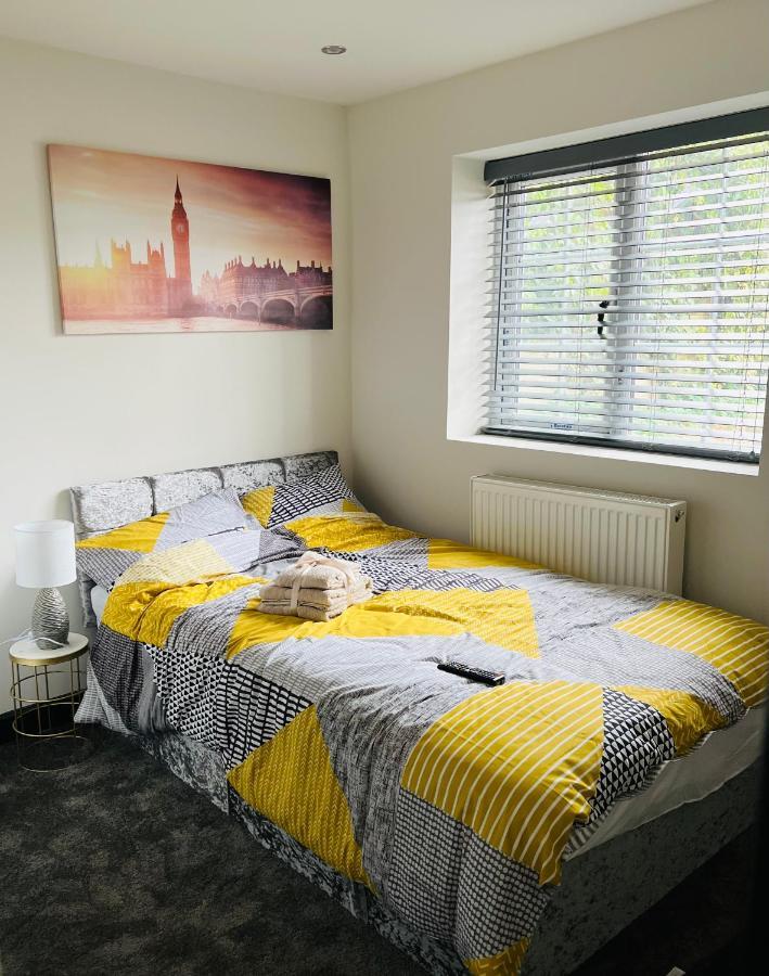 Green Lantern, Private En-Suite Double Bedroom Aveley Bagian luar foto